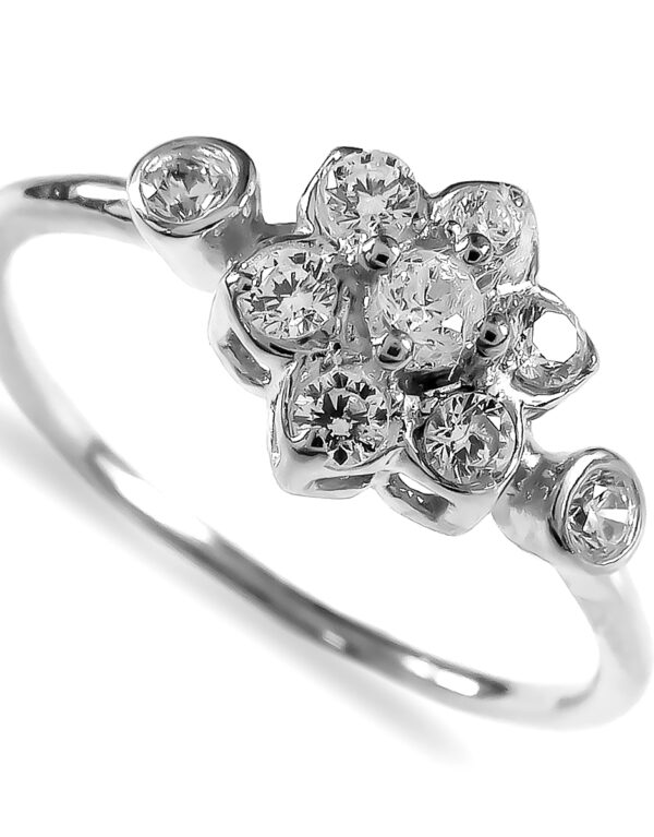 0,156 Ct Round Cut Diamond Ring