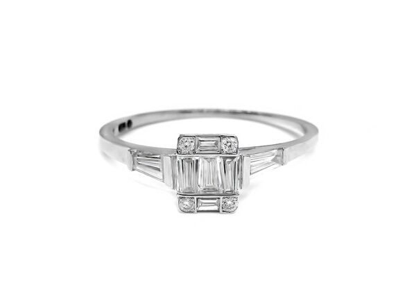 0,4 Ct Round Cut Diamond Ring