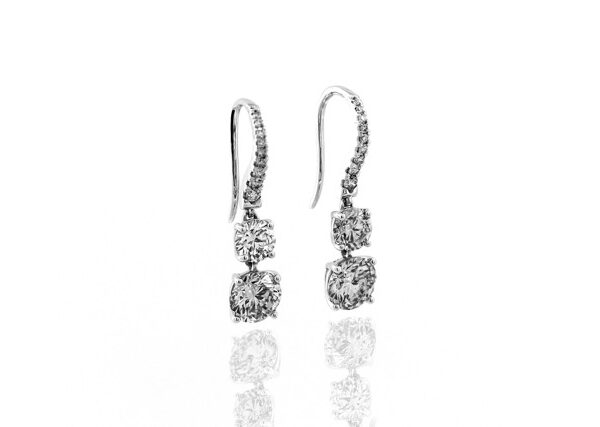 3,96 Ct Round Cut Diamond Earring