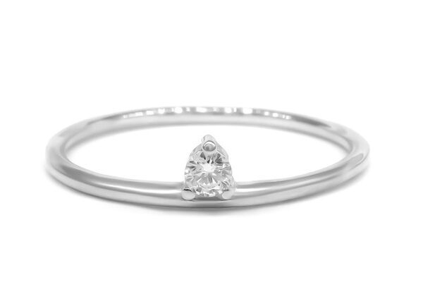 0,045 Ct Round Cut Diamond Ring
