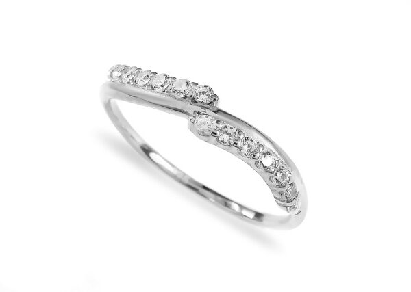 0,112 Ct Round Cut Diamond Ring