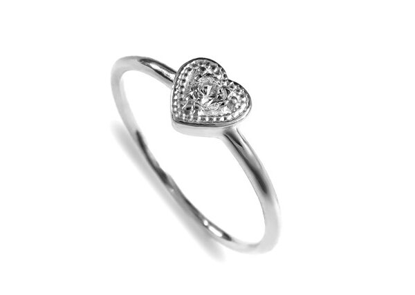 0,036 Ct Round Cut Diamond Ring