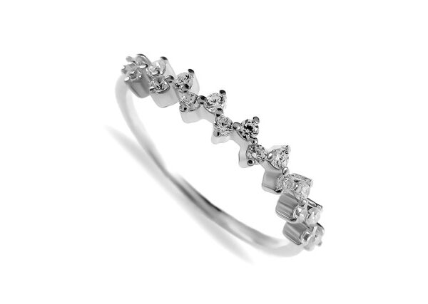 0,144 Ct Round Cut Diamond Ring