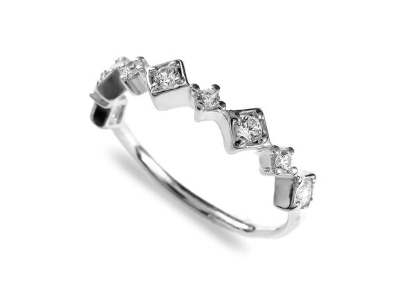 0,181 Ct Round Cut Diamond Ring