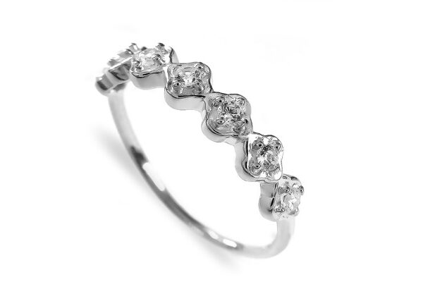 0,098 Ct Round Cut Diamond Ring