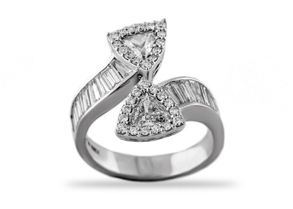 2,5 Ct Round Cut Diamond Ring