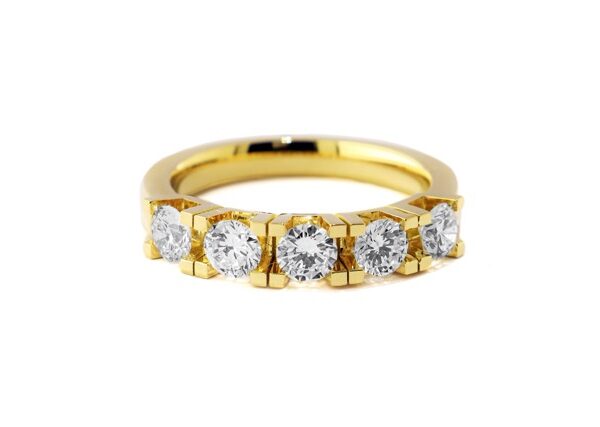 1,5 Ct Round Cut Diamond Ring