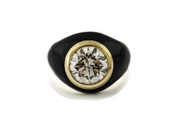 4,11 Ct Round Cut Diamond Ring