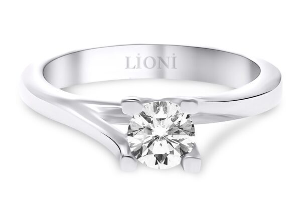 0,22 Ct Round Cut Diamond Ring