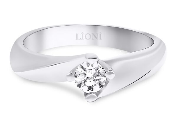 0,2 Ct Round Cut Diamond Ring
