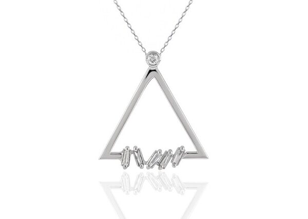 0,2 Ct Baget Cut Diamond Necklace