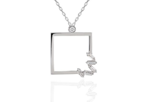 0,16 Ct Baget Cut Diamond Earring